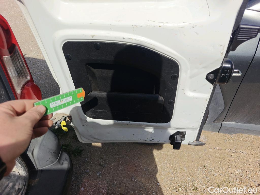  Citroen  Berlingo CITROEN  / 2015 / 4P / combi Multispace LIVE Edit.BlueHDi 74KW (100CV (AC) #68