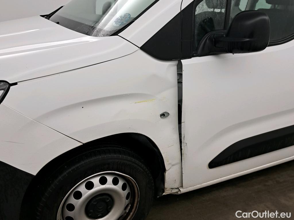  Citroen  Berlingo CITROEN  / 2018 / 4P / combi Talla M BlueHDi 100 LIVE (AC) #8