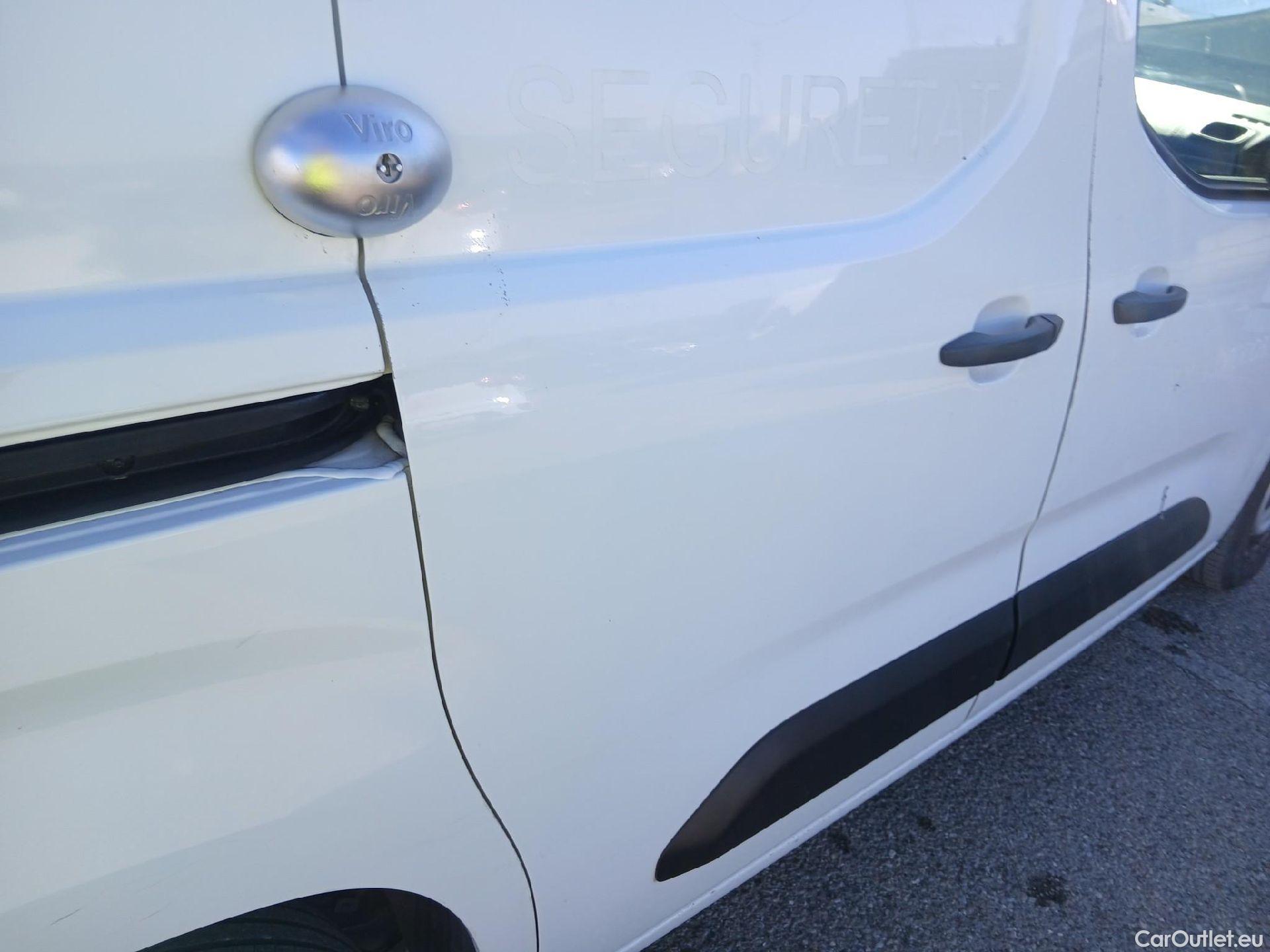  Citroen  Berlingo CITROEN  / 2018 / 3P / furgón derivado de turismo Talla M BlueHDi 73kW CONTROL (AC) #28