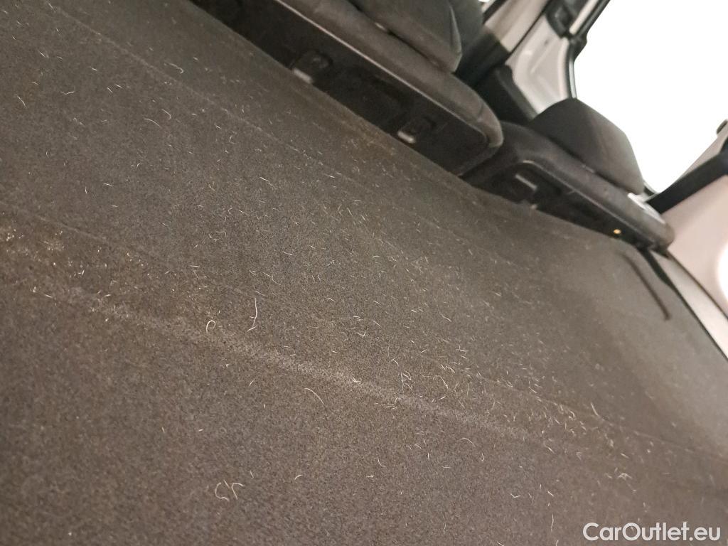  Citroen  Berlingo CITROEN  / 2018 / 4P / combi Talla M BlueHDi 100 LIVE (AC) #5