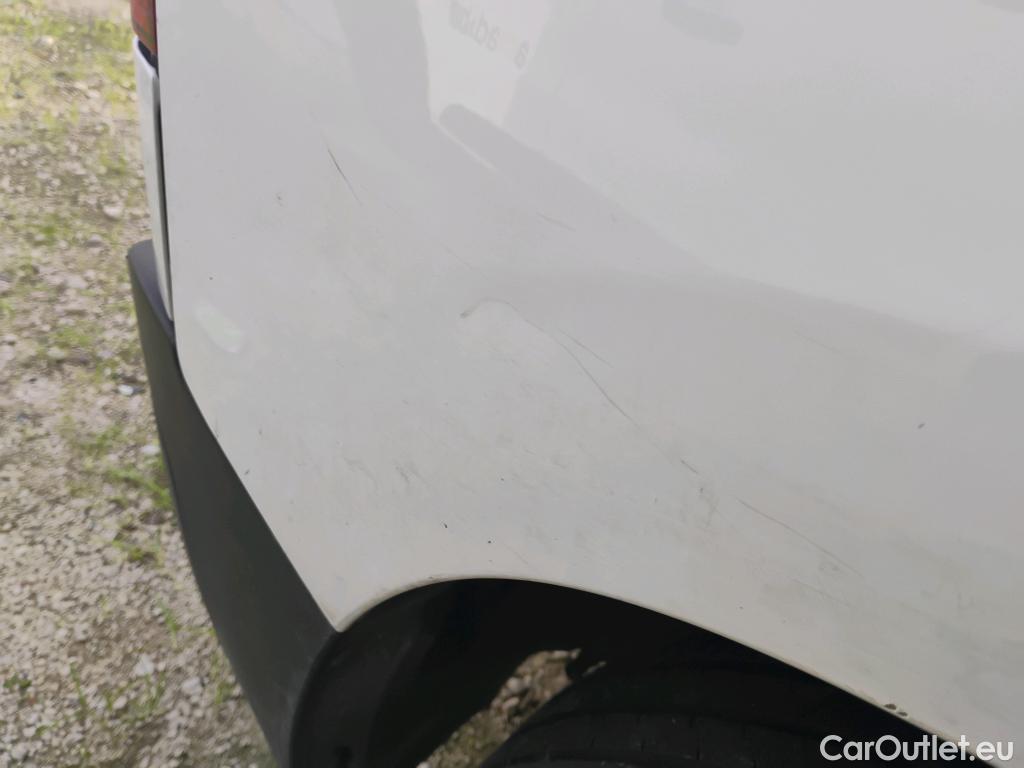  Citroen  Berlingo CITROEN  / 2018 / 3P / furgón derivado de turismo Talla M BlueHDi 100 CONTROL (AC2) #26