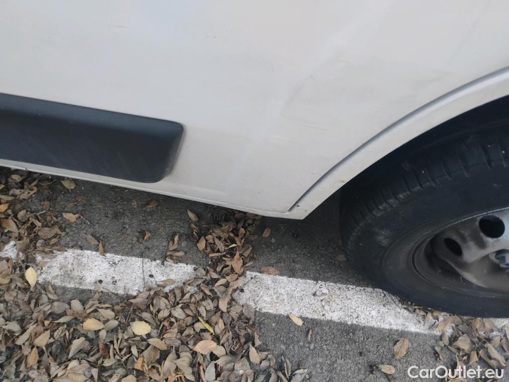  Fiat  Ducato FIAT e- / 2014 / 4P / furgón acristalado e- Furgón 3.500 L2 H2 47 kW #14