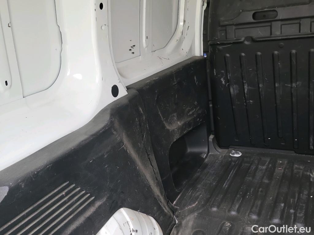  Citroen  Berlingo CITROEN  / 2018 / 3P / furgón derivado de turismo Talla M BlueHDi 100 CONTROL #27