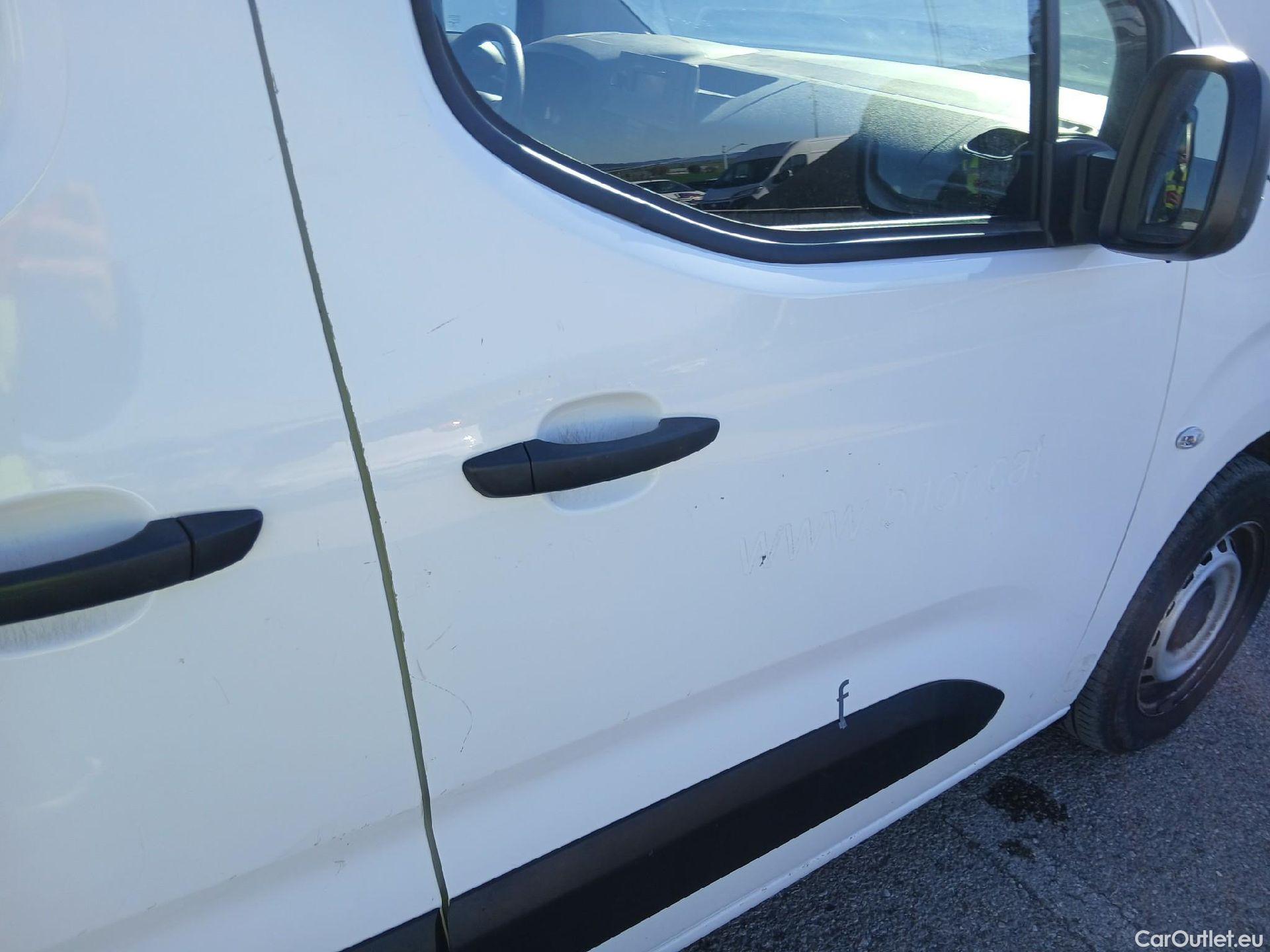  Citroen  Berlingo CITROEN  / 2018 / 3P / furgón derivado de turismo Talla M BlueHDi 73kW CONTROL (AC) #29