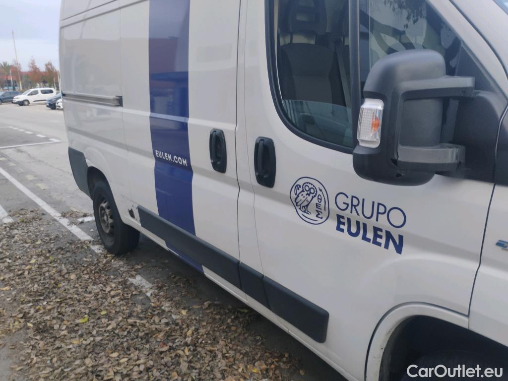  Fiat  Ducato FIAT e- / 2014 / 4P / furgón acristalado e- Furgón 3.500 L2 H2 47 kW #9