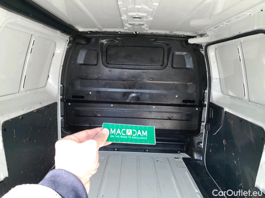  Citroen  Jumpy CITROEN  / 2016 / 4P / furgón Talla M BlueHDi 85KW (115CV) 6v Confort #9