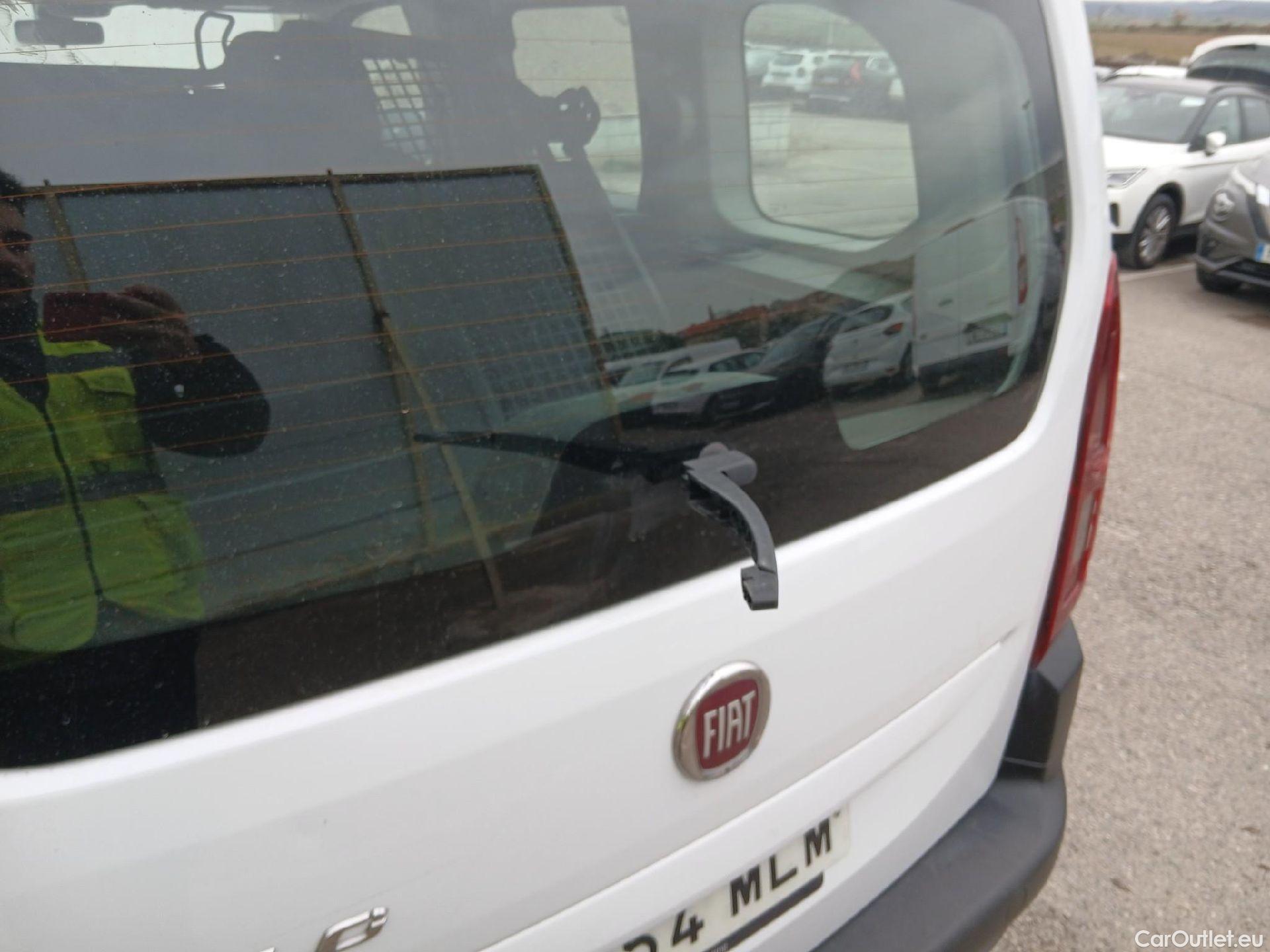  Land Rover  Discovery FIAT Doblò / 2022 / 5P / combi Combi (N1) BlueHDi 1.5 L 100CV (AC)  #23