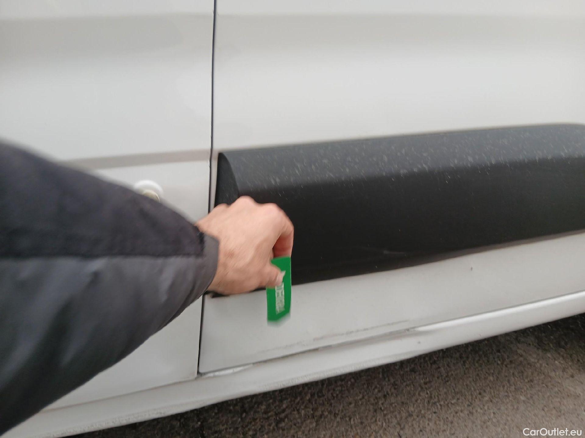  Land Rover  Discovery FIAT Doblò / 2022 / 5P / combi Combi (N1) BlueHDi 1.5 L 100CV (AC)  #20