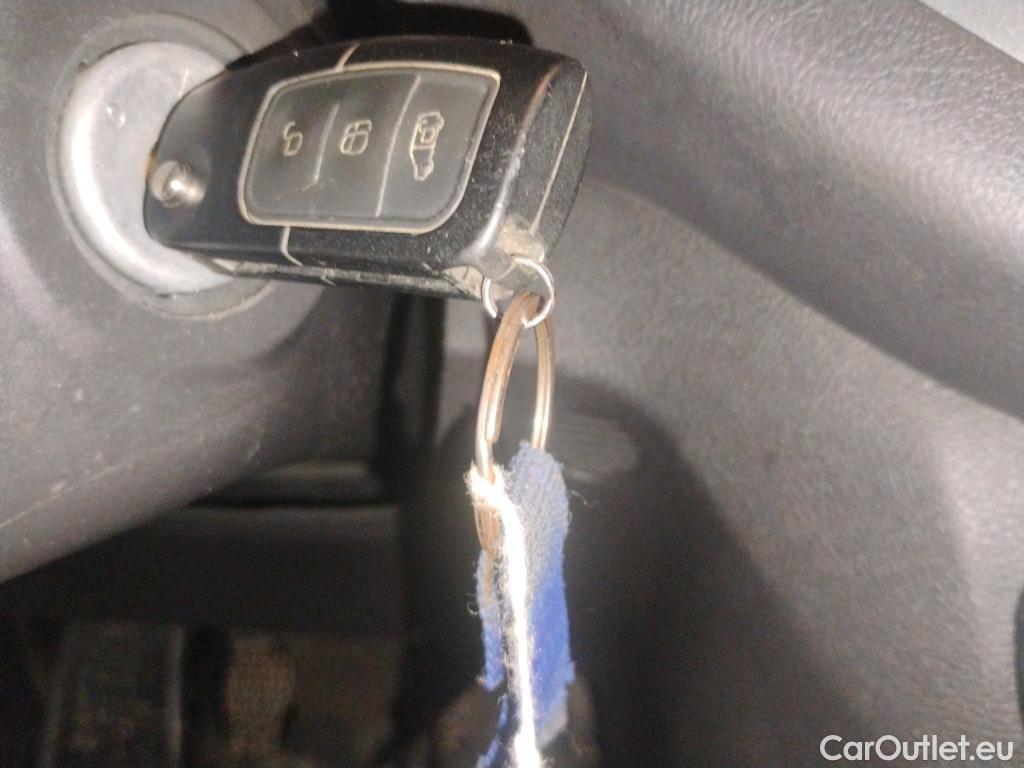  Ford  Transit FORD  Courier/2014/4P/furgón der.turis Van 1.5 TDCi 56kW Trend #1