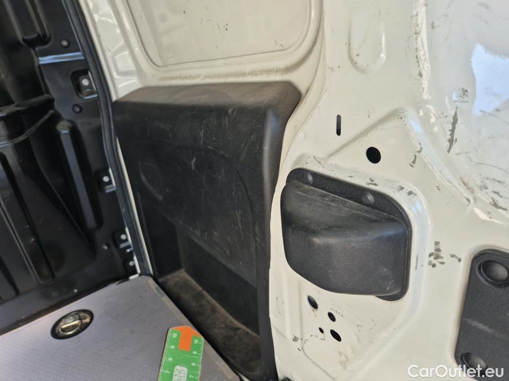  Opel  Combo OPEL  / 2012 / 3P / furgón derivado de turismo Cargo 1.3 CDTI 70kW (95CV) L1 H1 #40