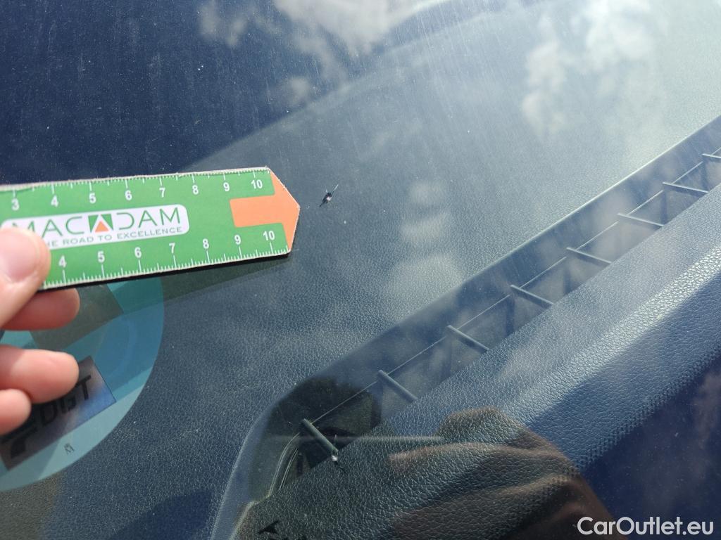  Peugeot  Partner PEUGEOT  / 2018 / 3P / furgón derivado de turismo Pro Standard 600kg BlueHDi 73kW (AC) #65