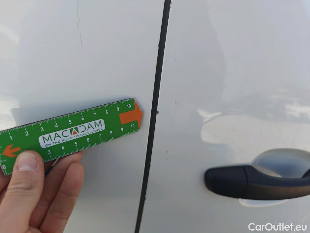  Peugeot  Partner PEUGEOT  / 2018 / 3P / furgón derivado de turismo Pro Standard 600kg BlueHDi 73kW (AC) #49