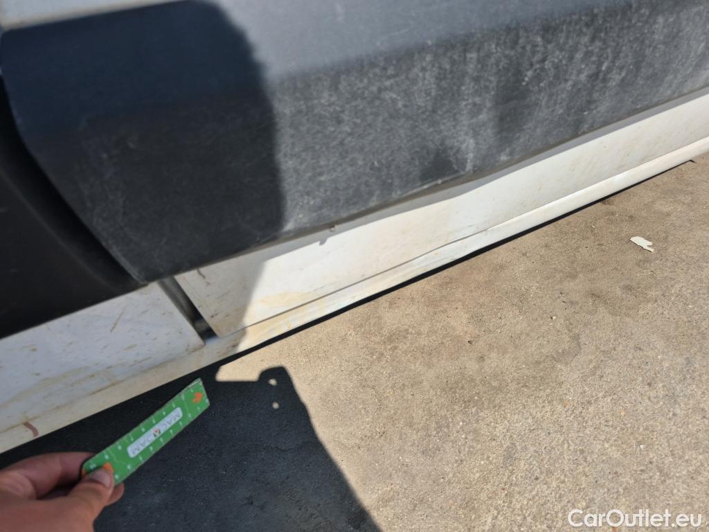  Peugeot  Partner PEUGEOT  / 2018 / 3P / furgón derivado de turismo Pro Standard 600kg BlueHDi 73kW (AC) #7