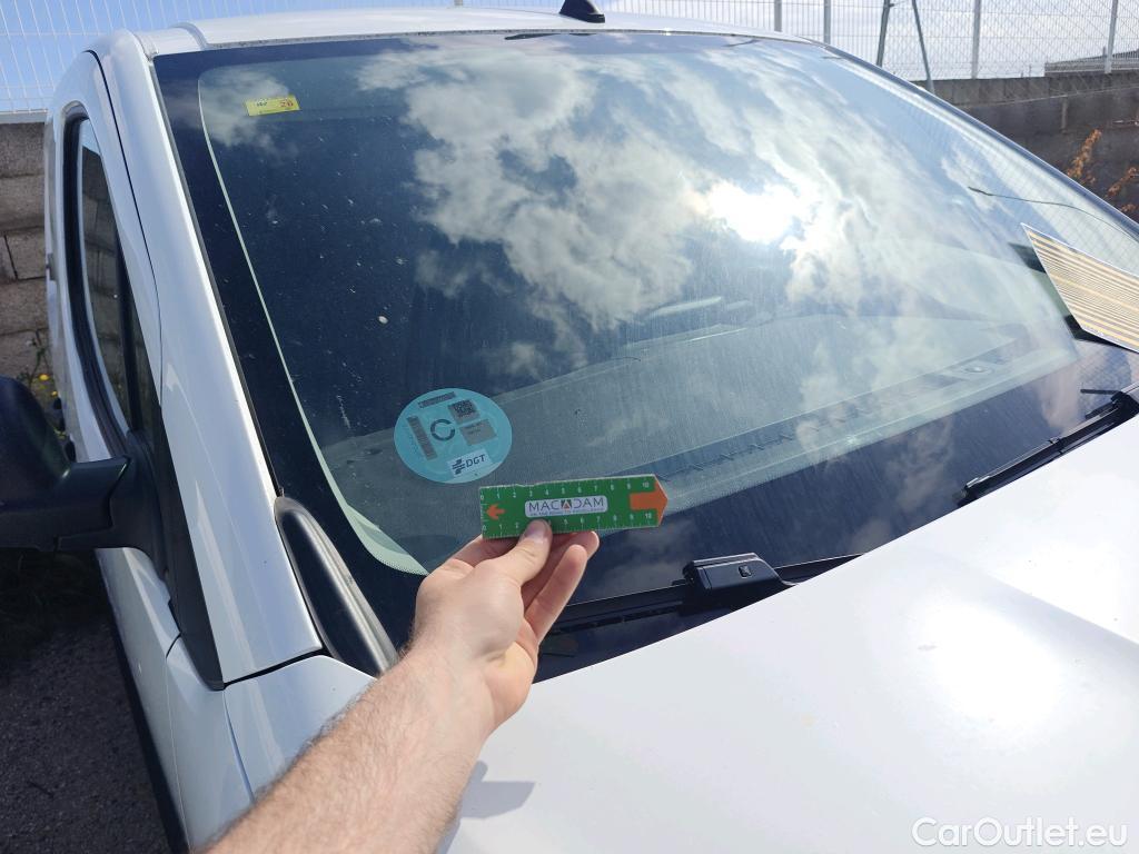  Peugeot  Partner PEUGEOT  / 2018 / 3P / furgón derivado de turismo Pro Standard 600kg BlueHDi 73kW (AC) #64