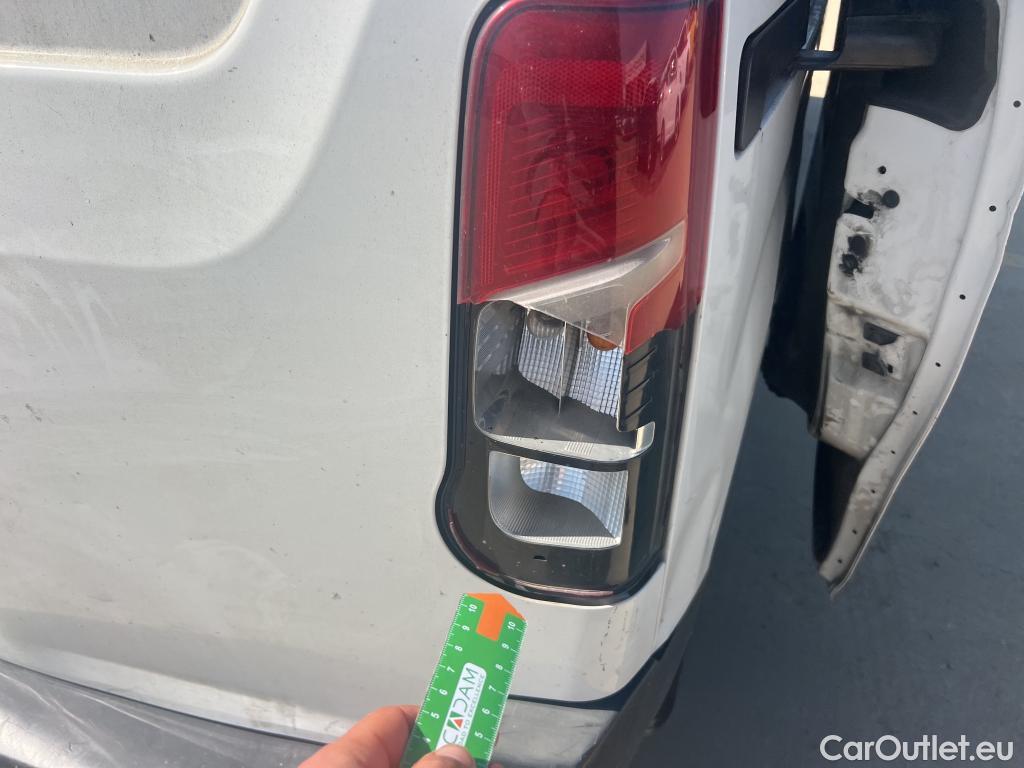  Opel  Combo OPEL  / 2018 / 3P / furgón derivado de turismo 1.5 TD 75kW (100CV) Express L H1 650kg #14