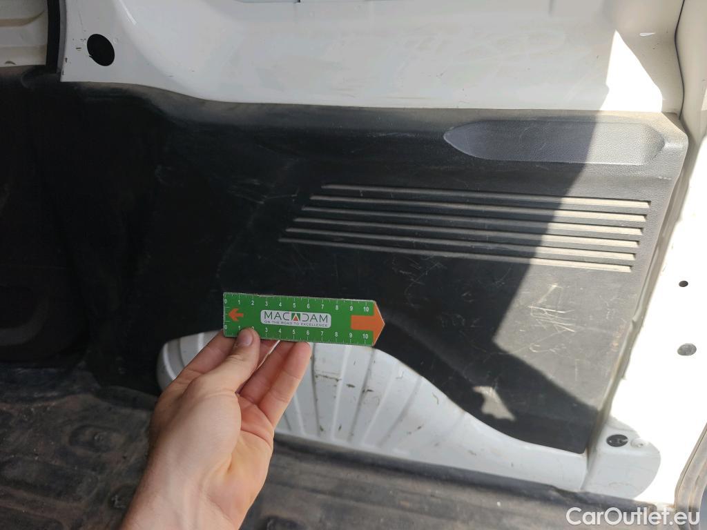  Peugeot  Partner PEUGEOT  / 2018 / 3P / furgón derivado de turismo Pro Standard 600kg BlueHDi 73kW (AC) #11