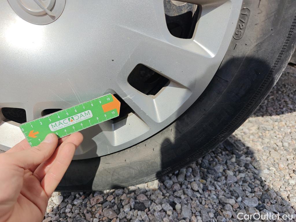  Opel  Combo OPEL  Life / 2018 / 4P / combi 1.5 TD 75kW Business Edition L1 N1 #62