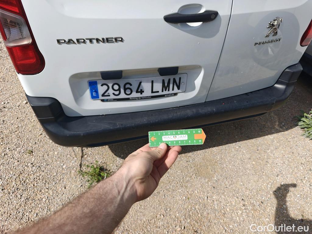  Peugeot  Partner PEUGEOT  / 2018 / 3P / furgón derivado de turismo Pro Standard 600kg BlueHDi 73kW (AC) #22