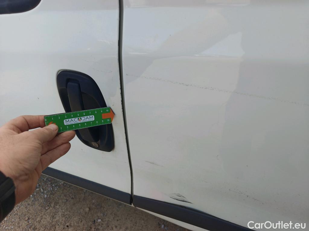  Opel  Combo OPEL  / 2012 / 3P / furgón derivado de turismo Cargo 1.3 CDTI 70kW (95CV) L1 H1 #28