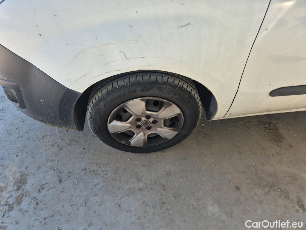  Opel  Combo OPEL  / 2012 / 3P / furgón derivado de turismo Cargo 1.3 CDTI 70kW (95CV) L1 H1 #51