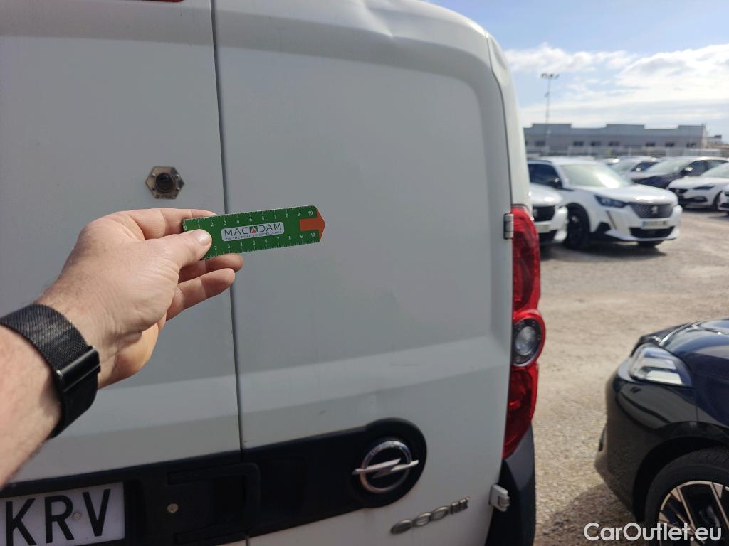  Opel  Combo OPEL  / 2012 / 3P / furgón derivado de turismo Cargo 1.3 CDTI 70kW (95CV) L1 H1 #13