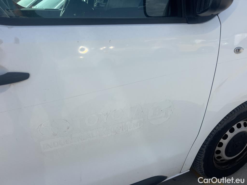  Toyota  Proace TOYOTA  / 2016 / 4P / furgón FU. MEDIO (L1) 2.0D 90kW COMFORT CARGA + #16
