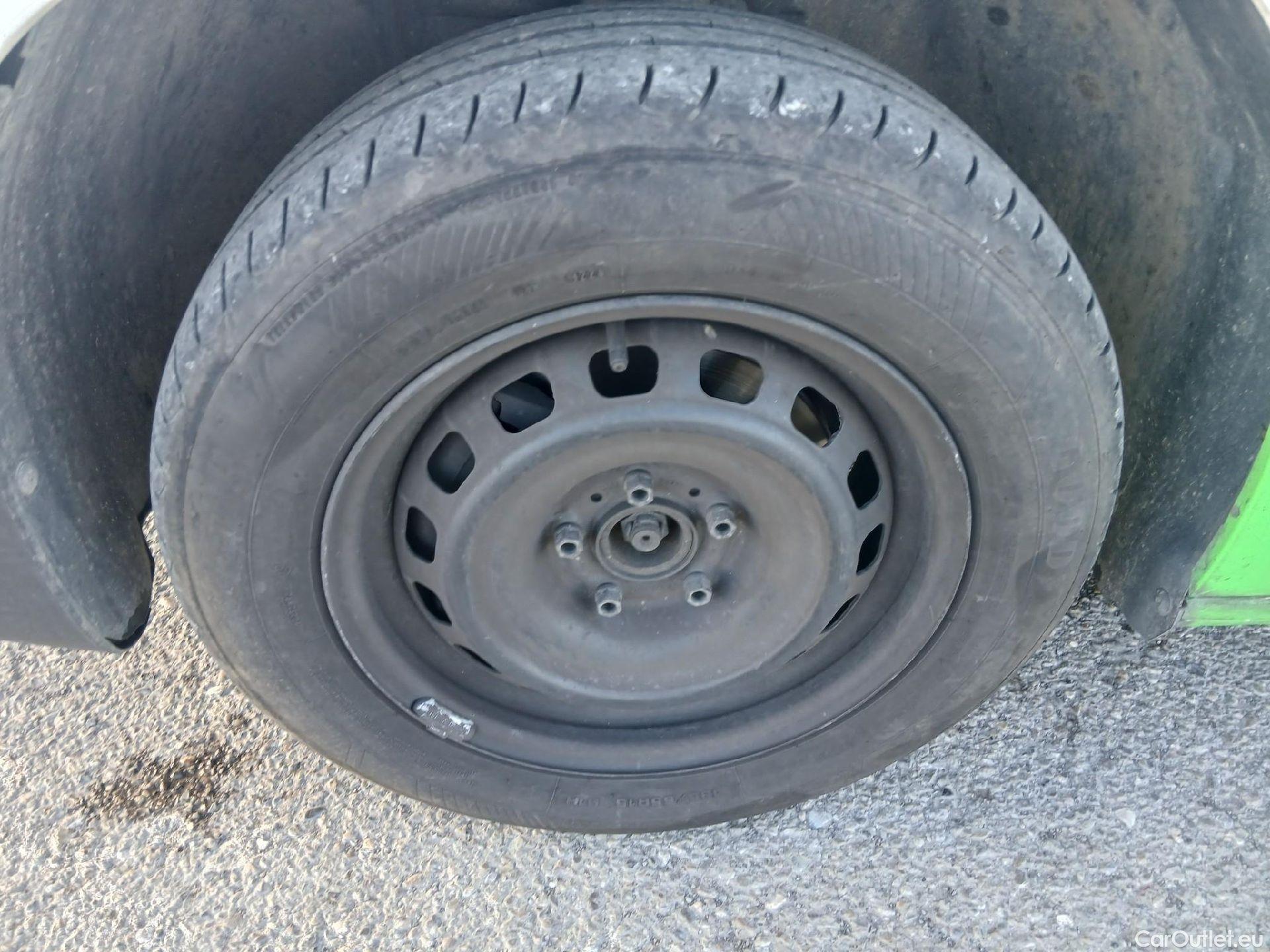  Toyota  Proace TOYOTA  City/2020/4P/furgón derivado de turismo 1.5D 75kW (100CV) GX 650kg Media #10