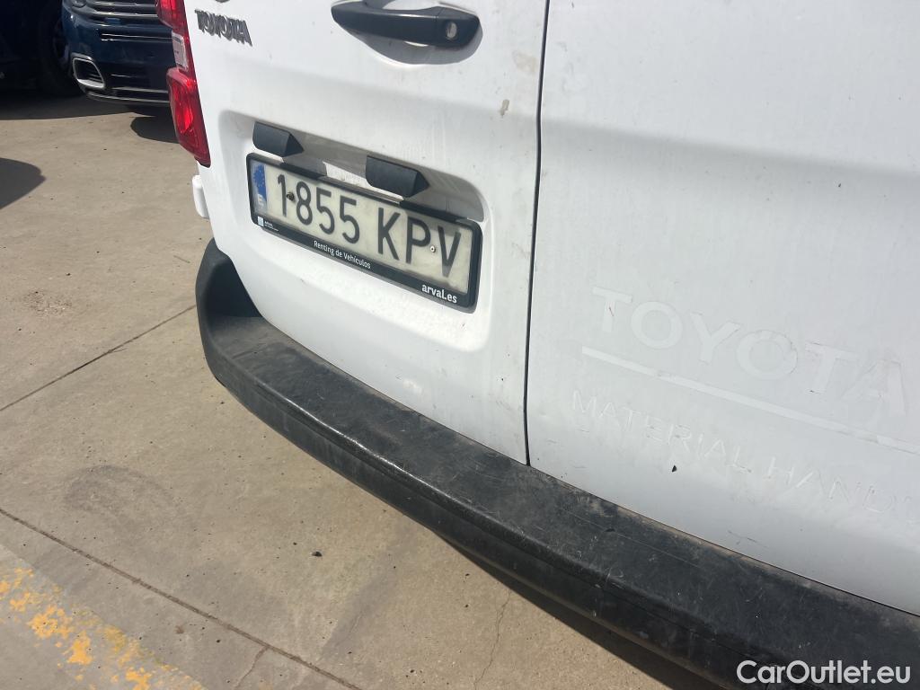  Toyota  Proace TOYOTA  / 2016 / 4P / furgón FU. MEDIO (L1) 2.0D 90kW COMFORT CARGA + #5