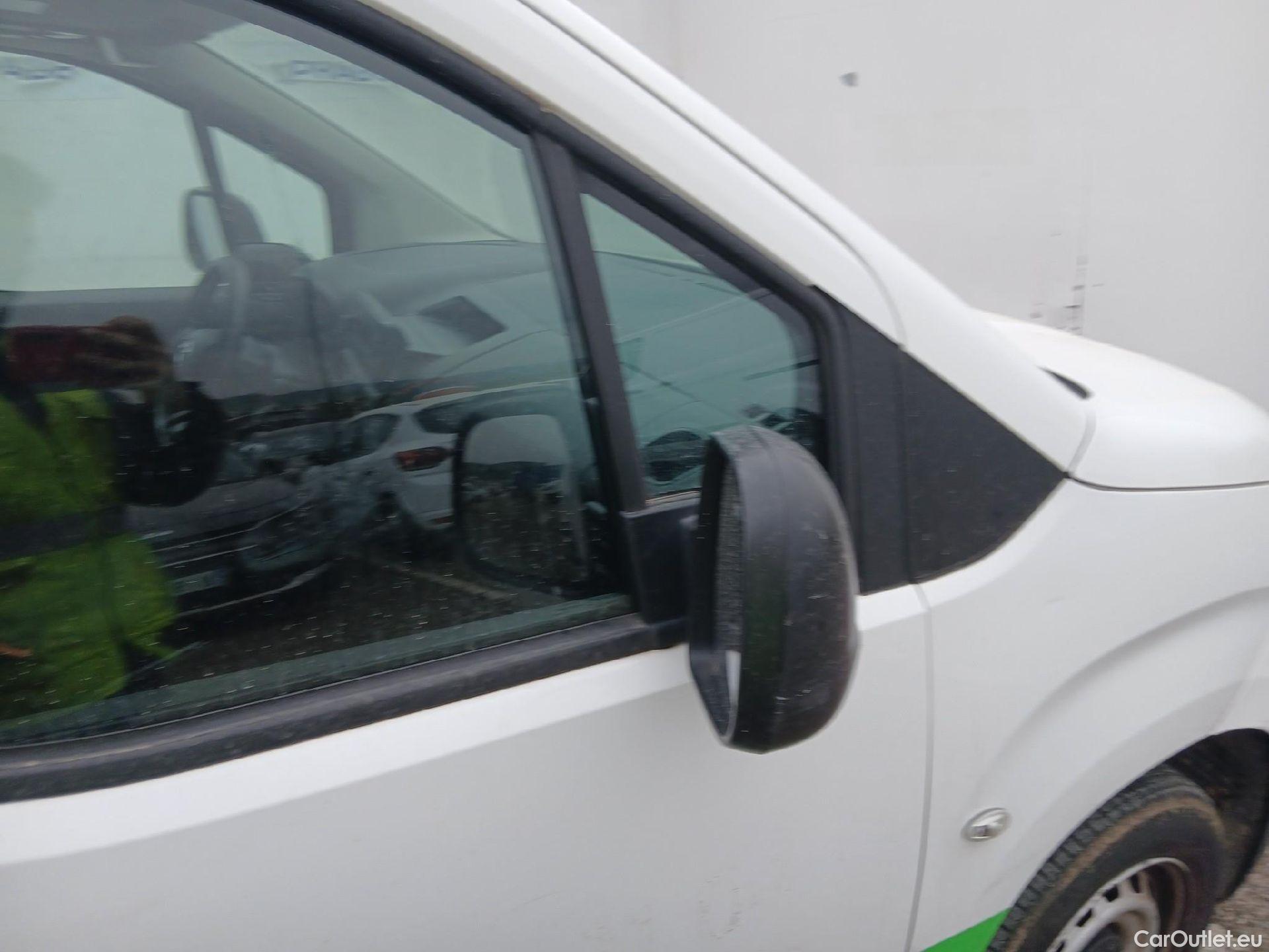  Toyota  Proace TOYOTA  City/2020/4P/furgón derivado de turismo 1.5D 75kW (100CV) GX 650kg Media #40