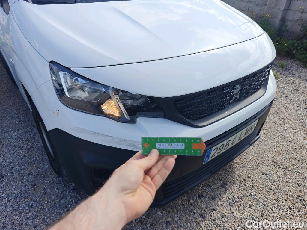  Peugeot  Partner PEUGEOT  / 2018 / 3P / furgón derivado de turismo Pro Standard 600kg BlueHDi 73kW (AC) #93