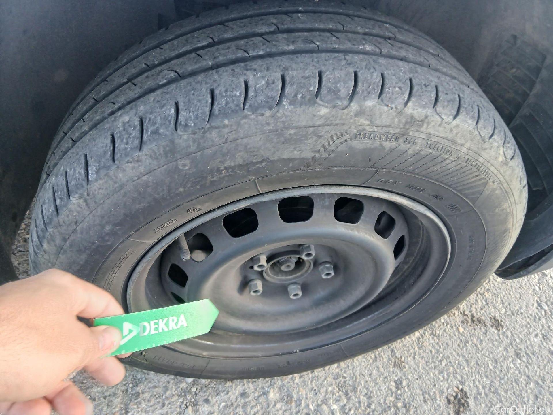  Toyota  Proace TOYOTA  City/2020/4P/furgón derivado de turismo 1.5D 75kW (100CV) GX 650kg Media #52