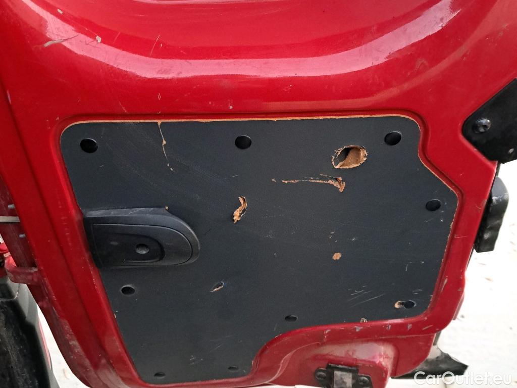  Renault  Kangoo RENAULT  Z.E./2013/3P/furgón derivado de turismo Z.E.  #39