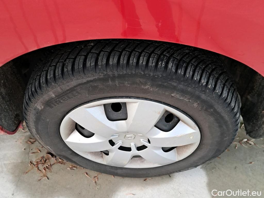  Renault  Kangoo RENAULT  Z.E./2013/3P/furgón derivado de turismo Z.E.  #53