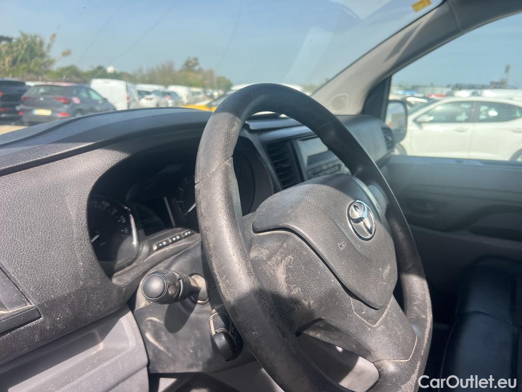  Toyota  Proace TOYOTA  / 2016 / 4P / furgón FU. MEDIO (L1) 2.0D 90kW COMFORT CARGA + #29