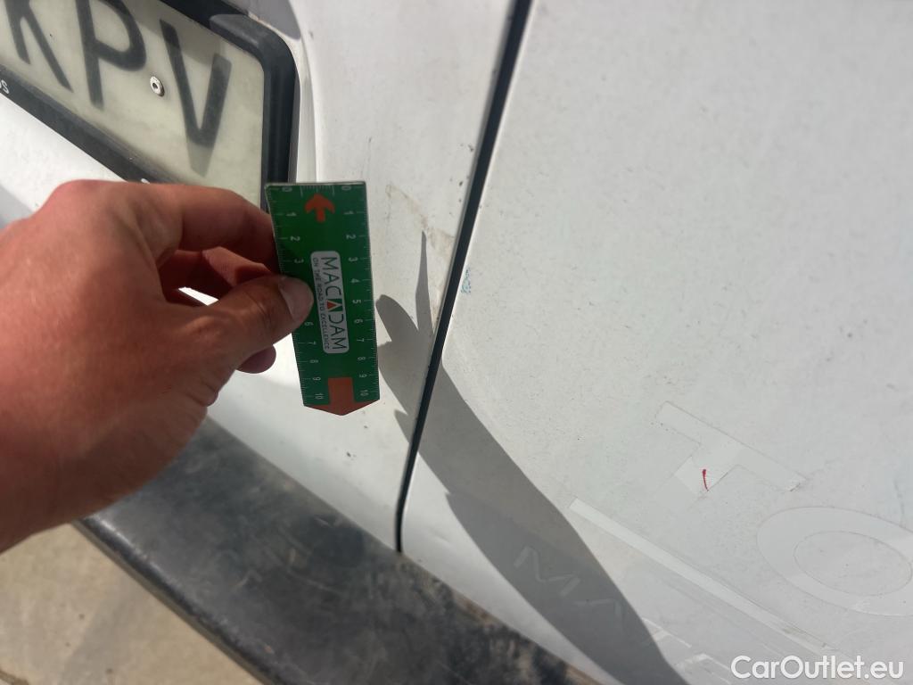  Toyota  Proace TOYOTA  / 2016 / 4P / furgón FU. MEDIO (L1) 2.0D 90kW COMFORT CARGA + #6