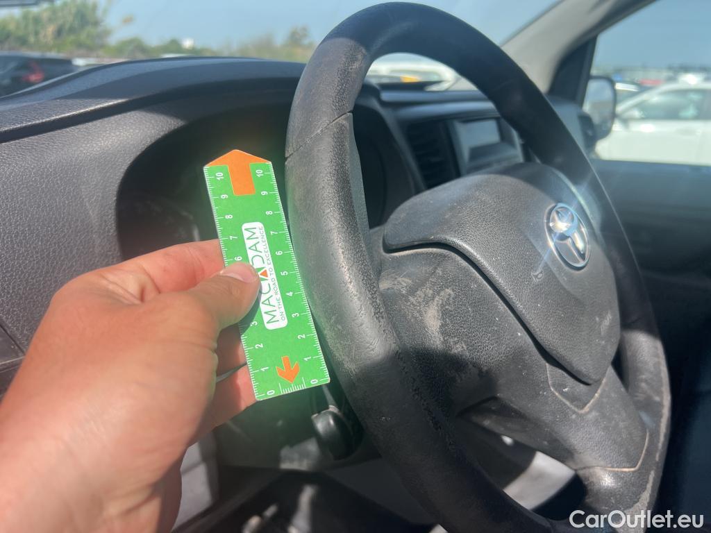  Toyota  Proace TOYOTA  / 2016 / 4P / furgón FU. MEDIO (L1) 2.0D 90kW COMFORT CARGA + #30