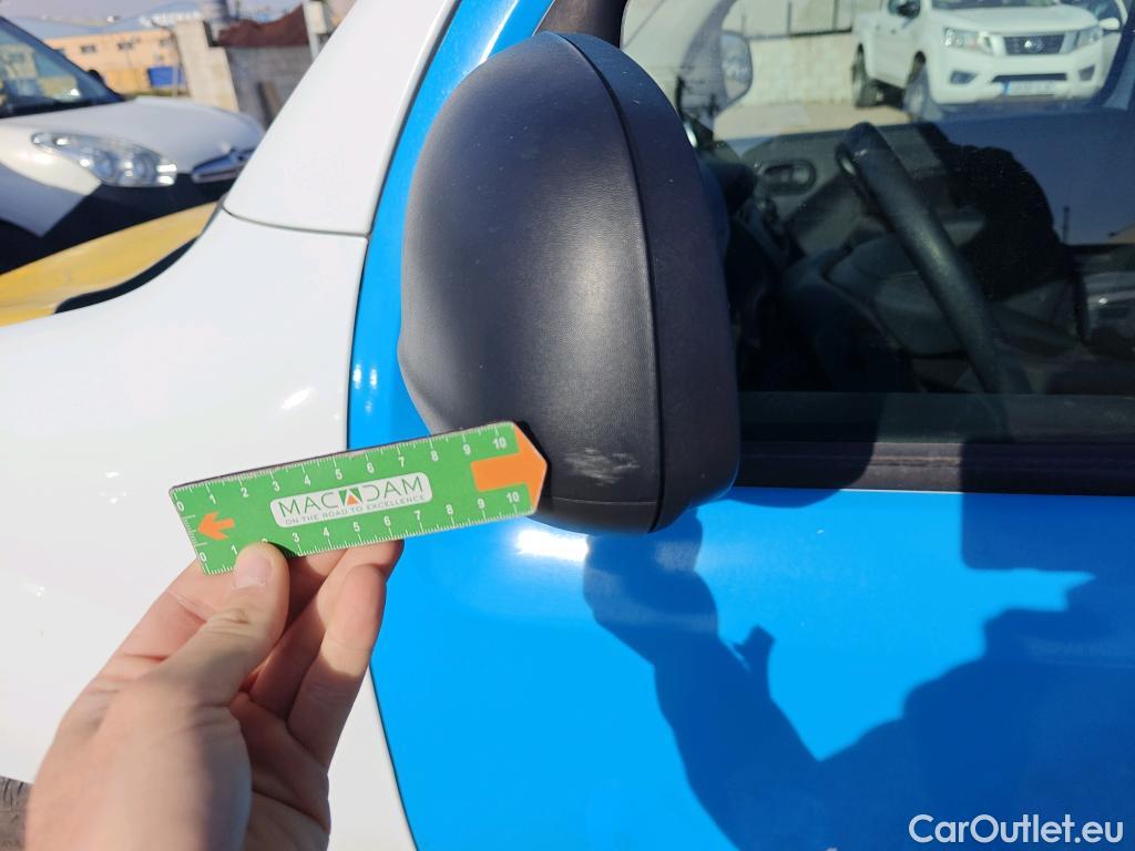  Renault  Kangoo RENAULT  Furgón/2013/3P/furgón derivado de turismo Profesional Blue dCi 59 kW (80CV) #42