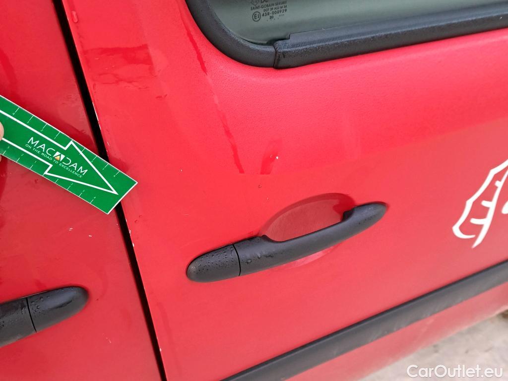  Renault  Kangoo RENAULT  Z.E./2013/3P/furgón derivado de turismo Z.E.  #31