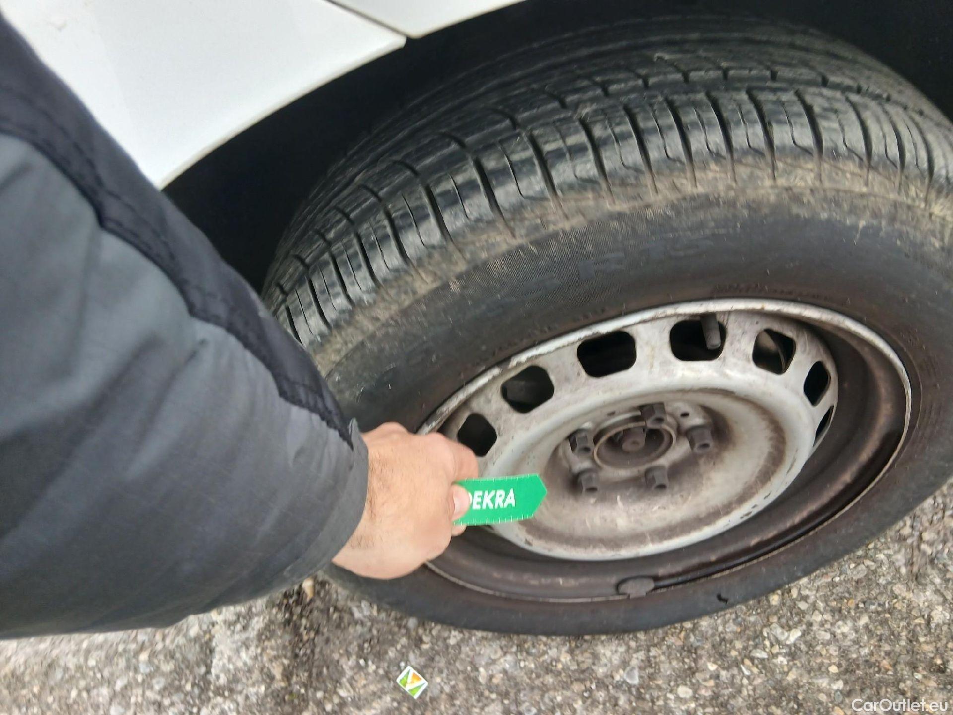  Toyota  Proace TOYOTA  City/2020/4P/furgón derivado de turismo 1.5D 75kW (100CV) GX 650kg Media #10