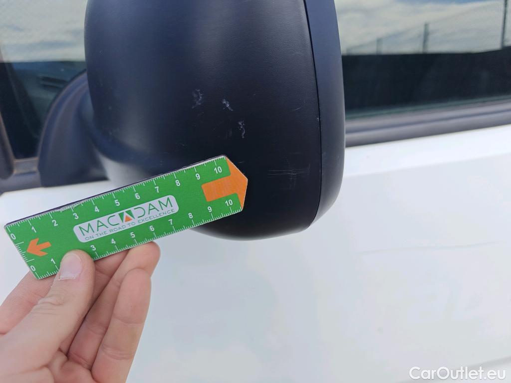  Peugeot  Partner PEUGEOT  / 2018 / 3P / furgón derivado de turismo Pro Standard 600kg BlueHDi 73kW (AC) #86