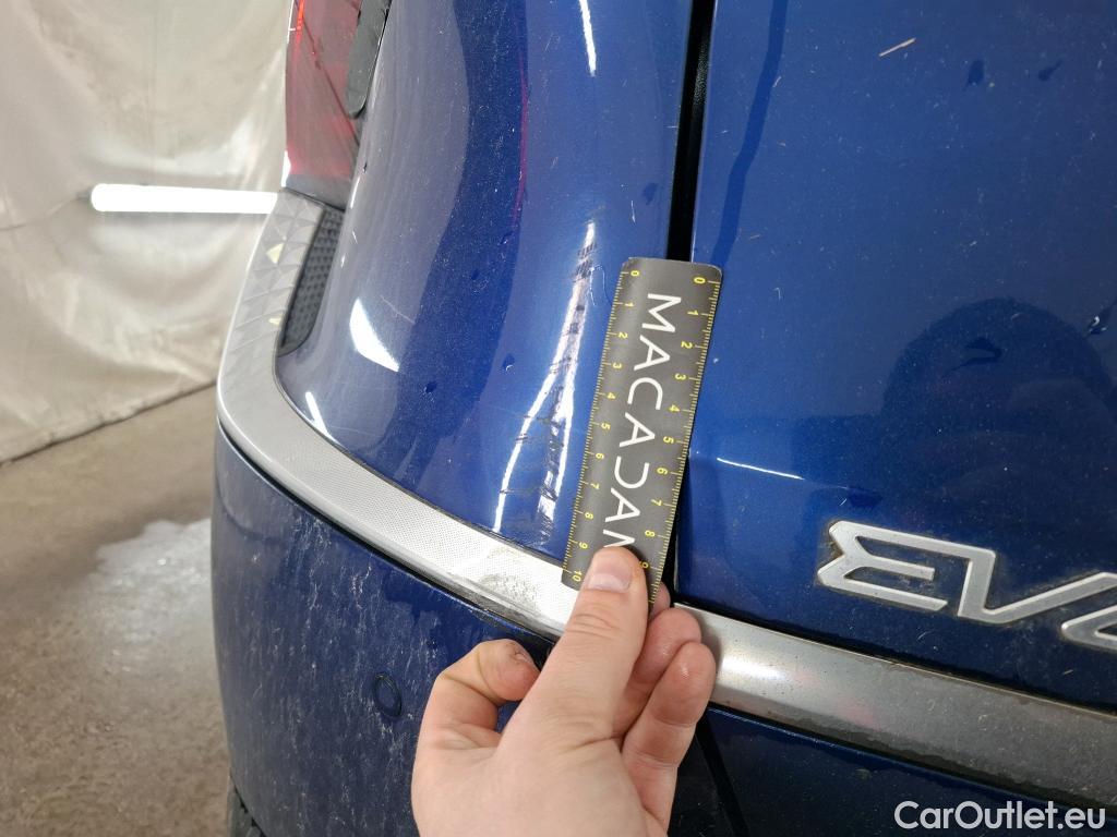  KIA  Ev6 KIA  / 2021 / 5P / SUV BEV 77.4 KWH AIR DESIGN #11