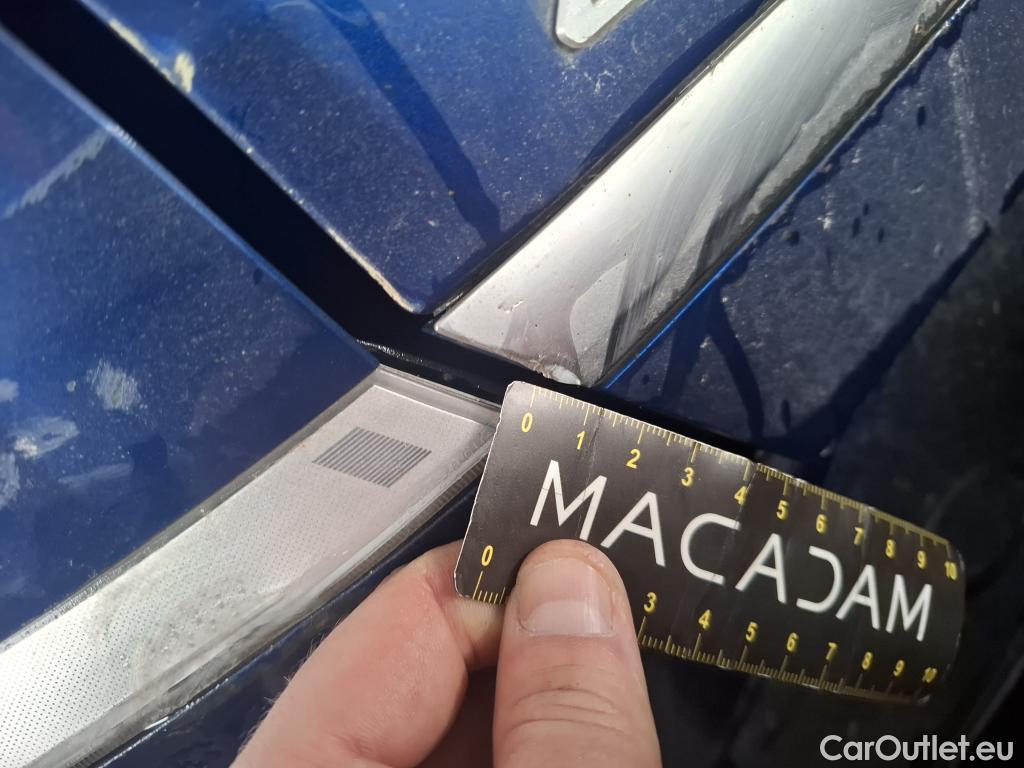  KIA  Ev6 KIA  / 2021 / 5P / SUV BEV 77.4 KWH AIR DESIGN #8