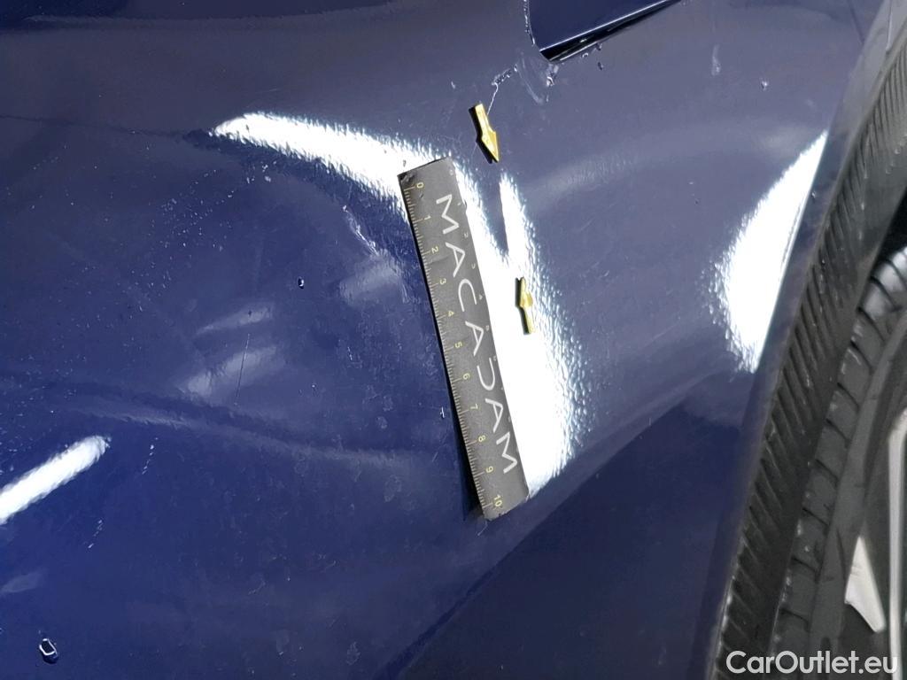  KIA  Ev6 KIA  / 2021 / 5P / SUV BEV 77.4 KWH AIR DESIGN #35