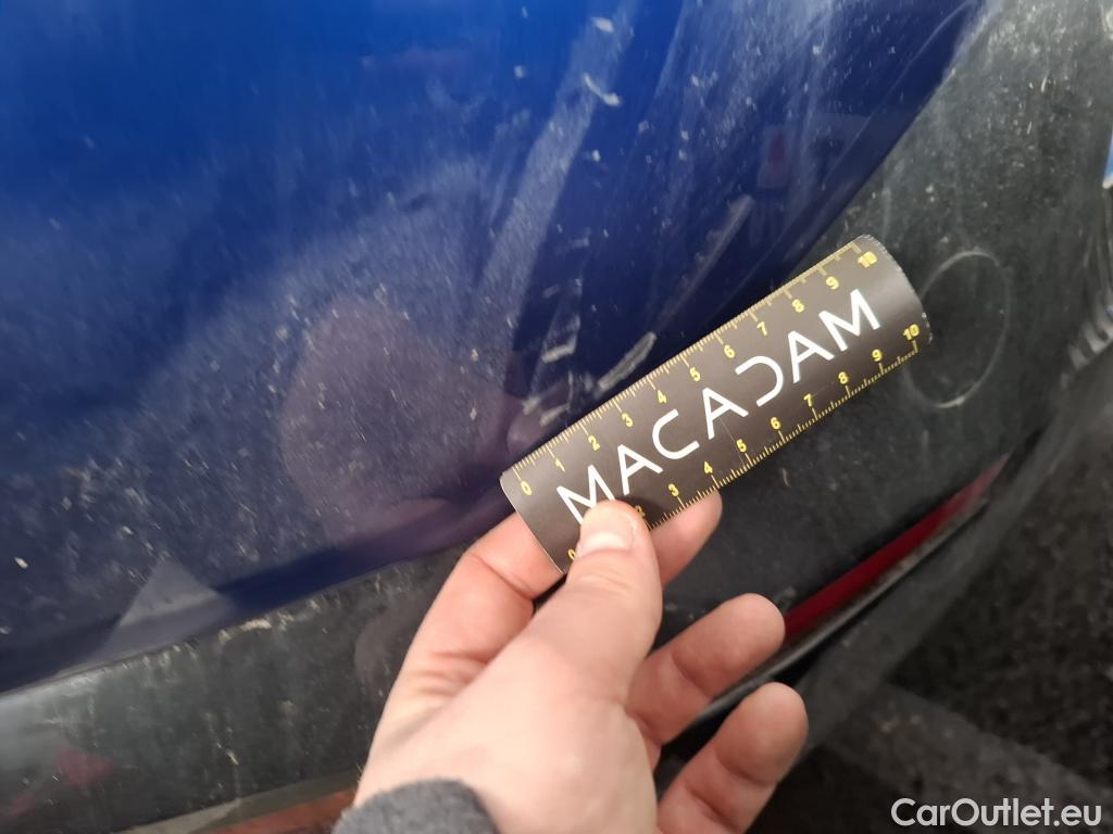  KIA  Ev6 KIA  / 2021 / 5P / SUV BEV 77.4 KWH AIR DESIGN #16