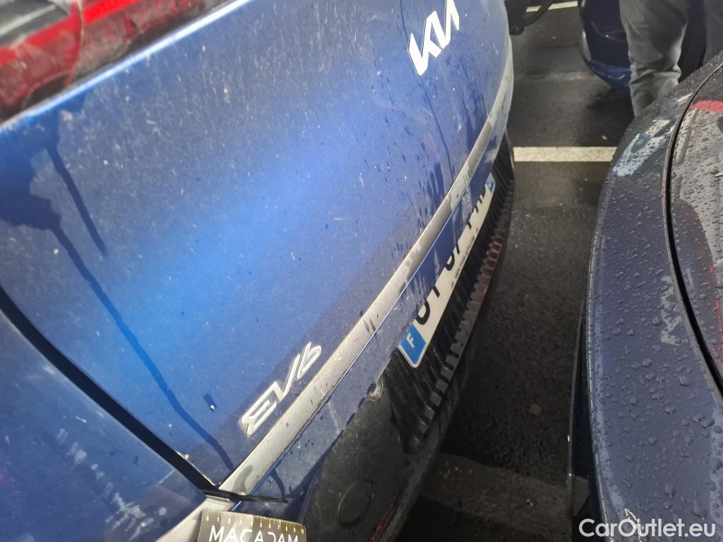  KIA  Ev6 KIA  / 2021 / 5P / SUV BEV 77.4 KWH AIR DESIGN #9