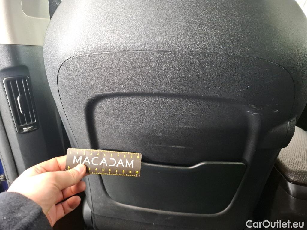  KIA  Ev6 KIA  / 2021 / 5P / SUV BEV 77.4 KWH AIR DESIGN #49