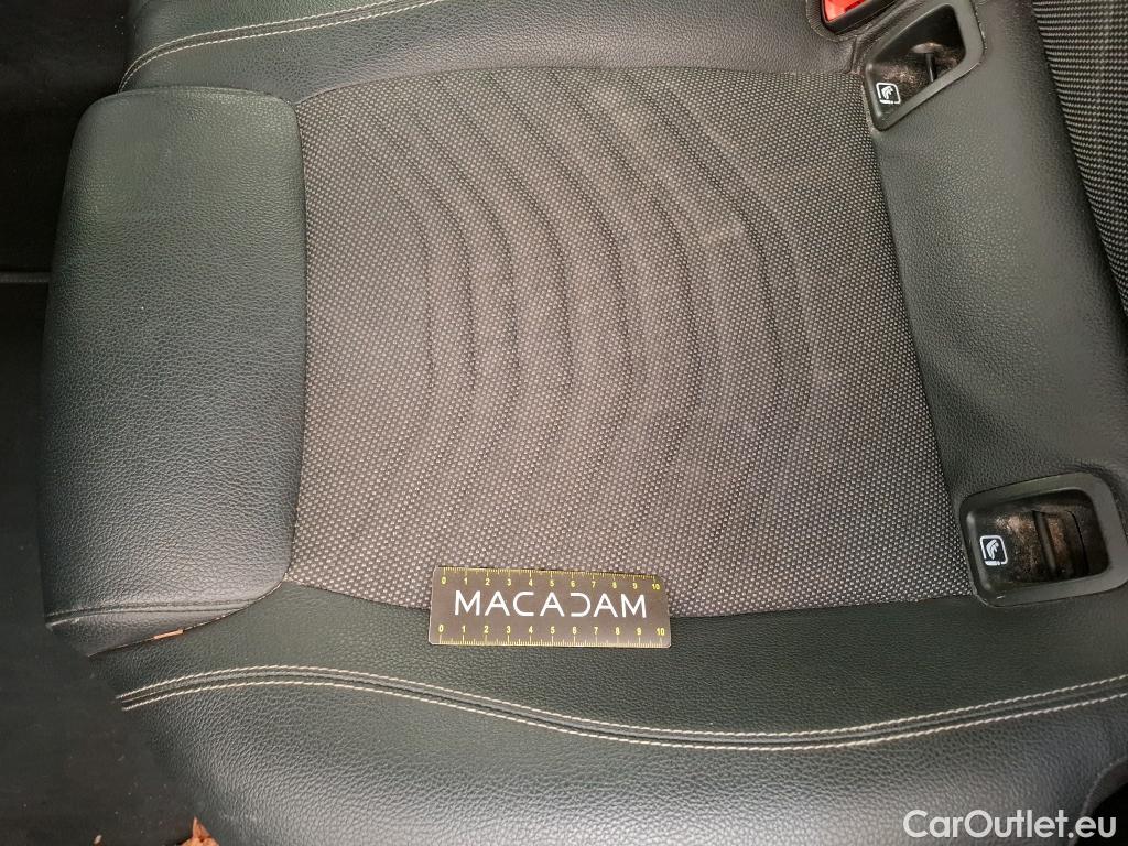  Mercedes  A-Klasse MERCEDES-BENZ Classe A Berline / 2018 / 4P / Berline A 180 d Business Line 8G-DCT #21