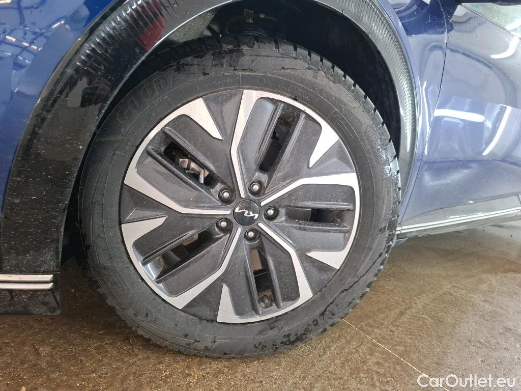  KIA  Ev6 KIA  / 2021 / 5P / SUV BEV 77.4 KWH AIR DESIGN #47