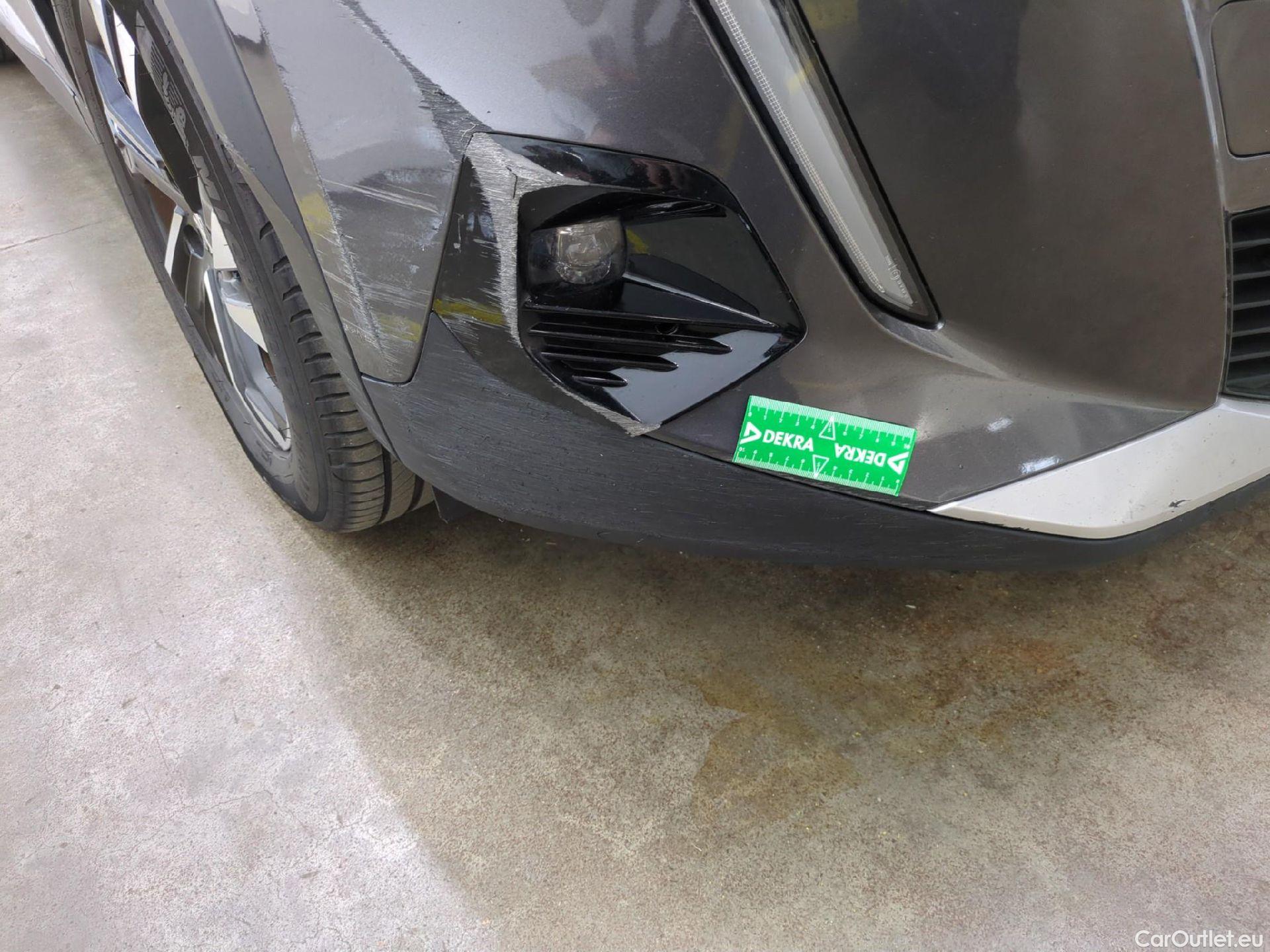  Peugeot  2008  Allure Business 1.5 HDi 130CV BVA8 E6d #69