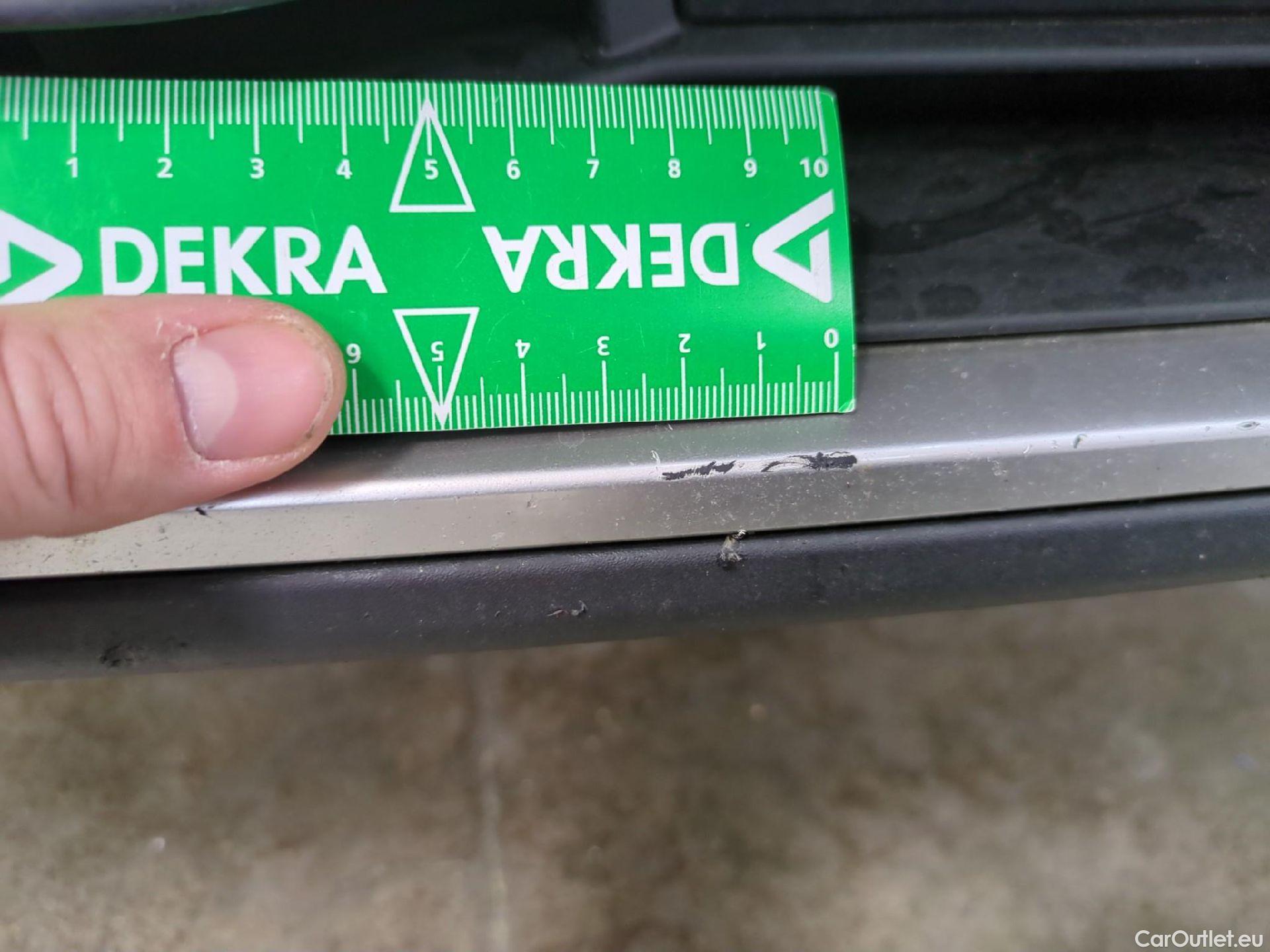  Peugeot  2008  Allure Business 1.5 HDi 130CV BVA8 E6d #71